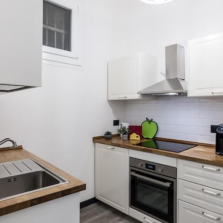 Acquario 5' Free Wifi & Netflix "Prione" By Tilo Apartment'S Генуа Екстериор снимка