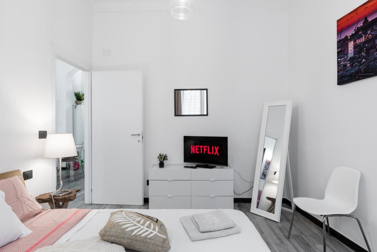 Acquario 5' Free Wifi & Netflix "Prione" By Tilo Apartment'S Генуа Екстериор снимка