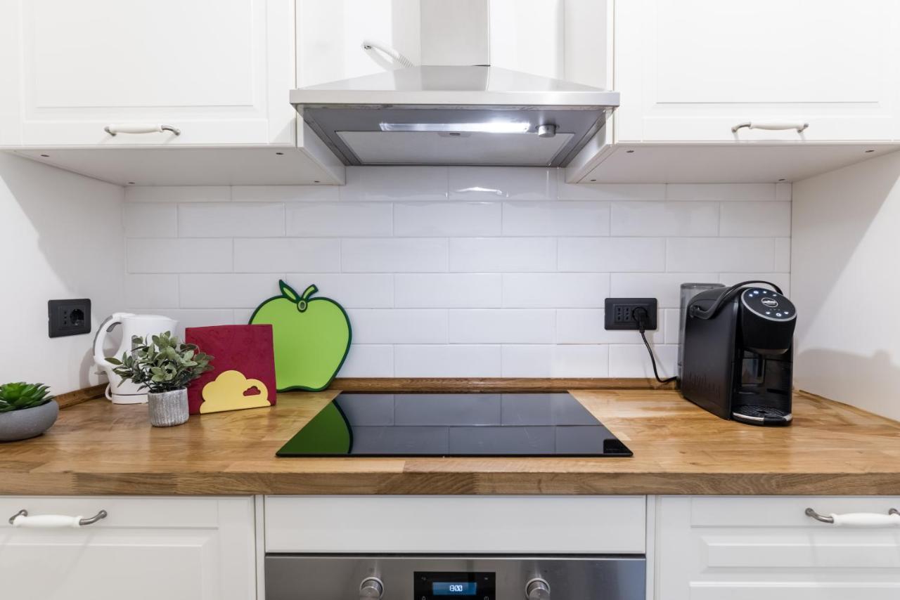 Acquario 5' Free Wifi & Netflix "Prione" By Tilo Apartment'S Генуа Екстериор снимка