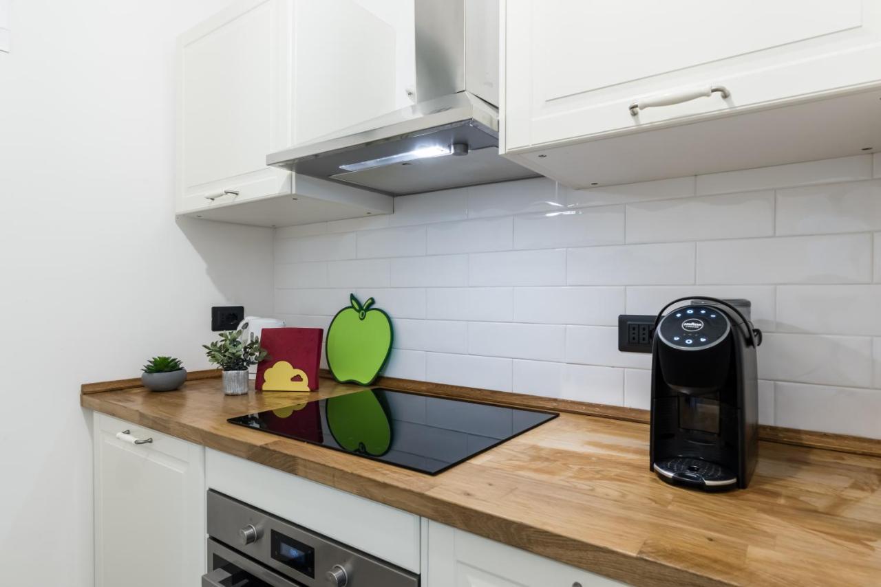 Acquario 5' Free Wifi & Netflix "Prione" By Tilo Apartment'S Генуа Екстериор снимка